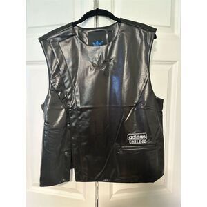 Adidas Women's Blue Version Chile 62 Vest Black Size Large Snap-Button F…